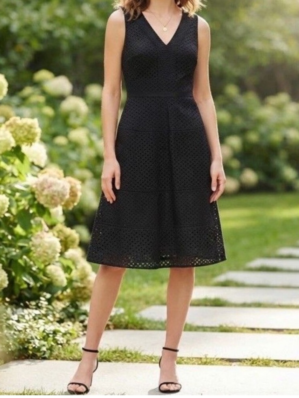 ANN TAYLOR Black Eyelet Fit & Flare Sleeveless Midi Dress Size 6 NWT